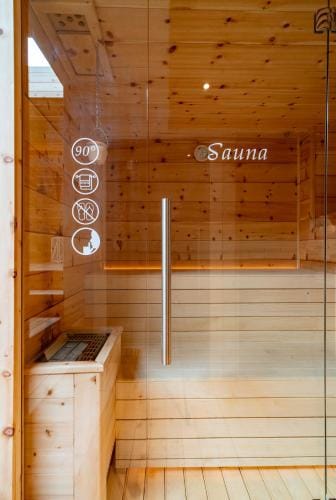 Maison Rosset agriturismo, CAMERE, appartamenti e spa in Valle d'Aosta Hotel in Aosta Valley, Italy