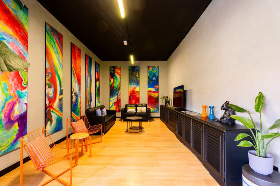 Shared lounge/TV area
