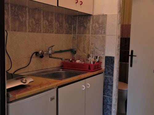 Hostel Belgrade Shungit Dragana Jeftica br 10 Hostel in Belgrade