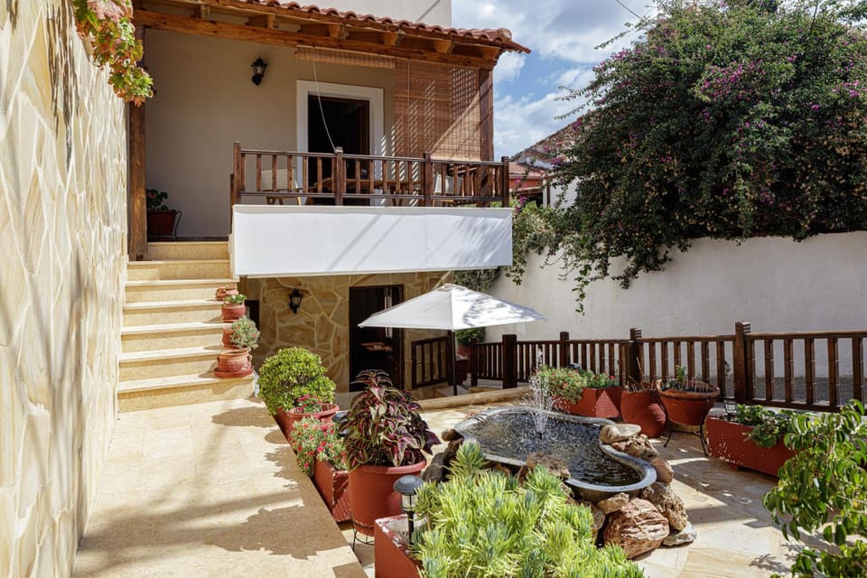 Pension Lucy Hotel in Panormos in Rethymno