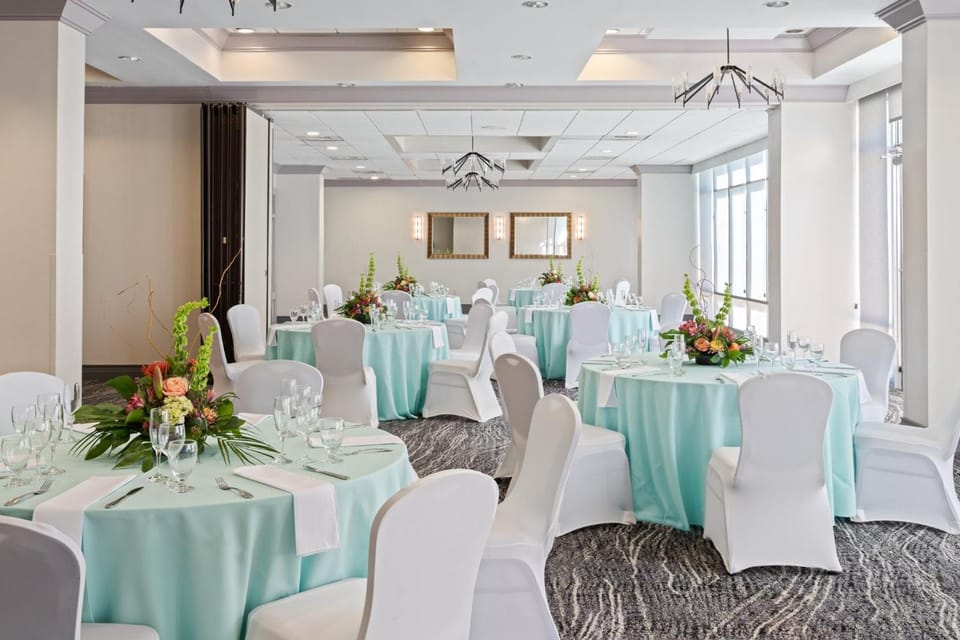 Crowne Plaza Melbourne-Oceanfront By IHG Hotel in Melbourne