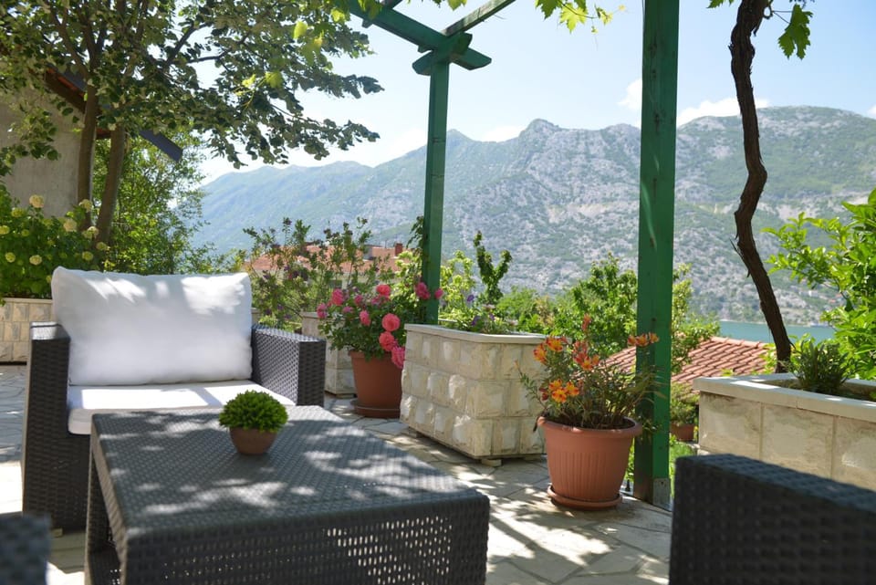 Apartments Risan Hotel in Kotor Municipality
