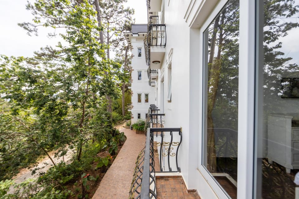 TTR Joy Apart Hotel Hotel in Dalat