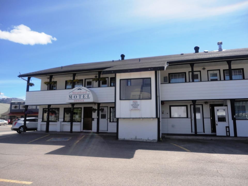 Stratford Motel Motel in Whitehorse