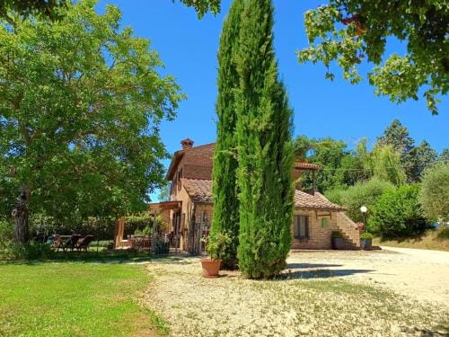 Casale dell'Assiolo Bed and Breakfast Hotel in Umbria