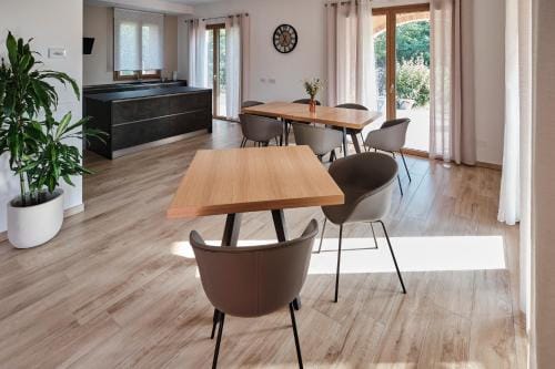 La Casina di Ely B&B Hotel in Marche