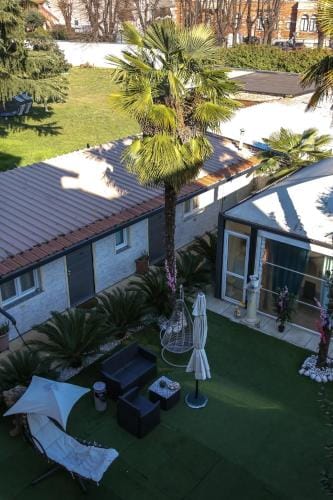Infinity Passion Hotel in Rho