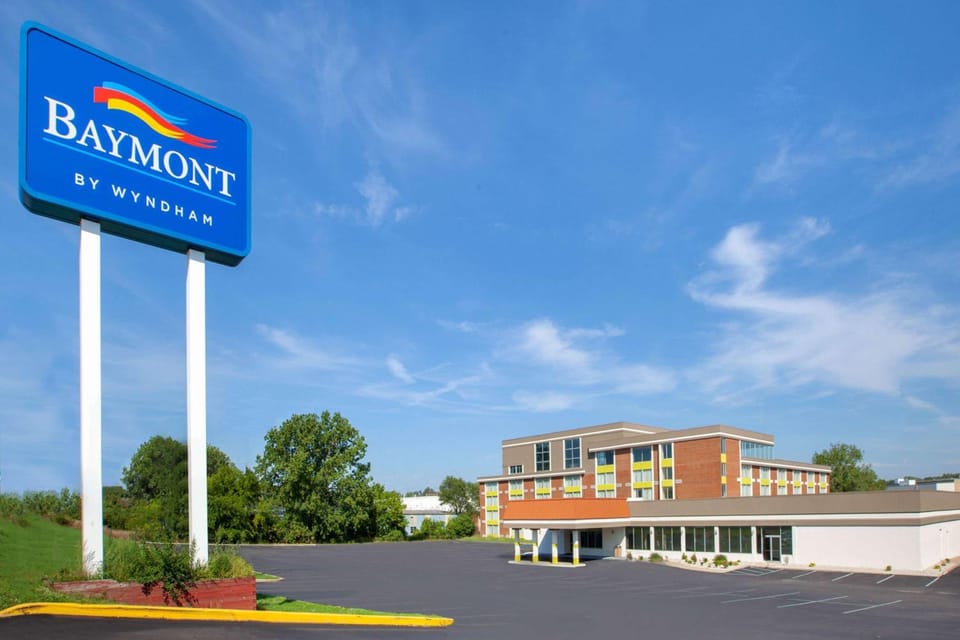 Baymont by Wyndham Grand Rapids Near Downtown Hotel in Wyoming