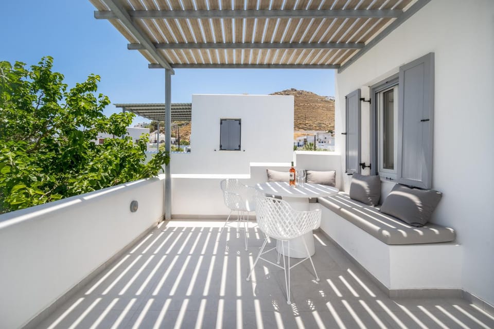 Indigo Studios Apartment hotel in Milos
