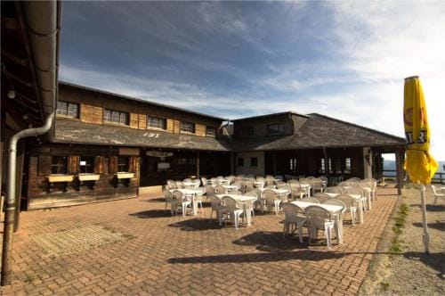 Refuge de Plan-Francey Inn in Fribourg, Switzerland