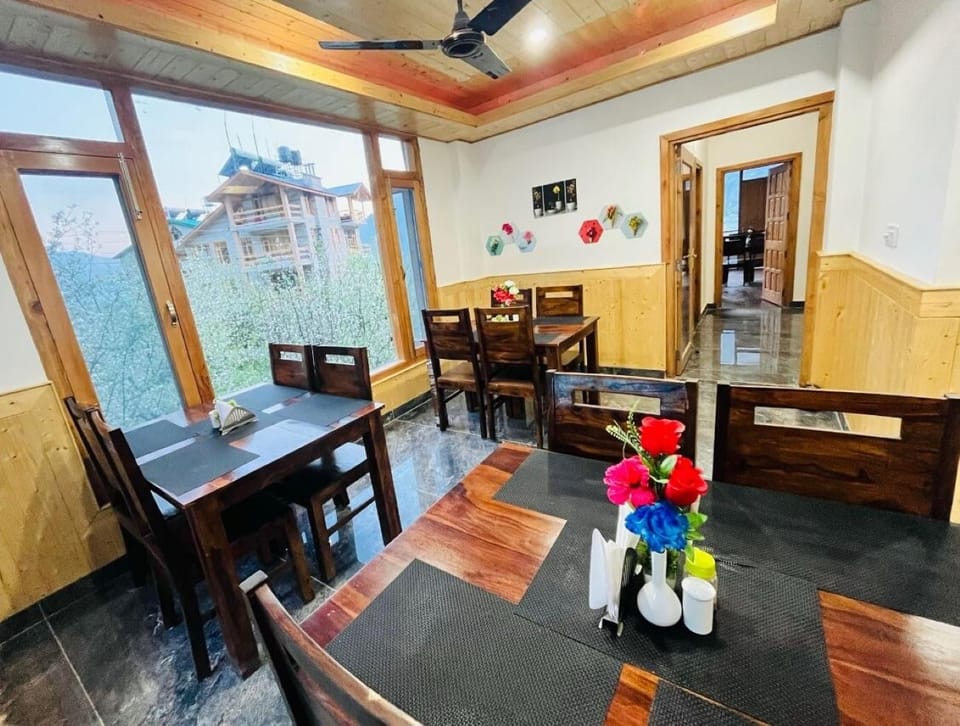 Hotel Sakura Palace Hotel in Himachal Pradesh