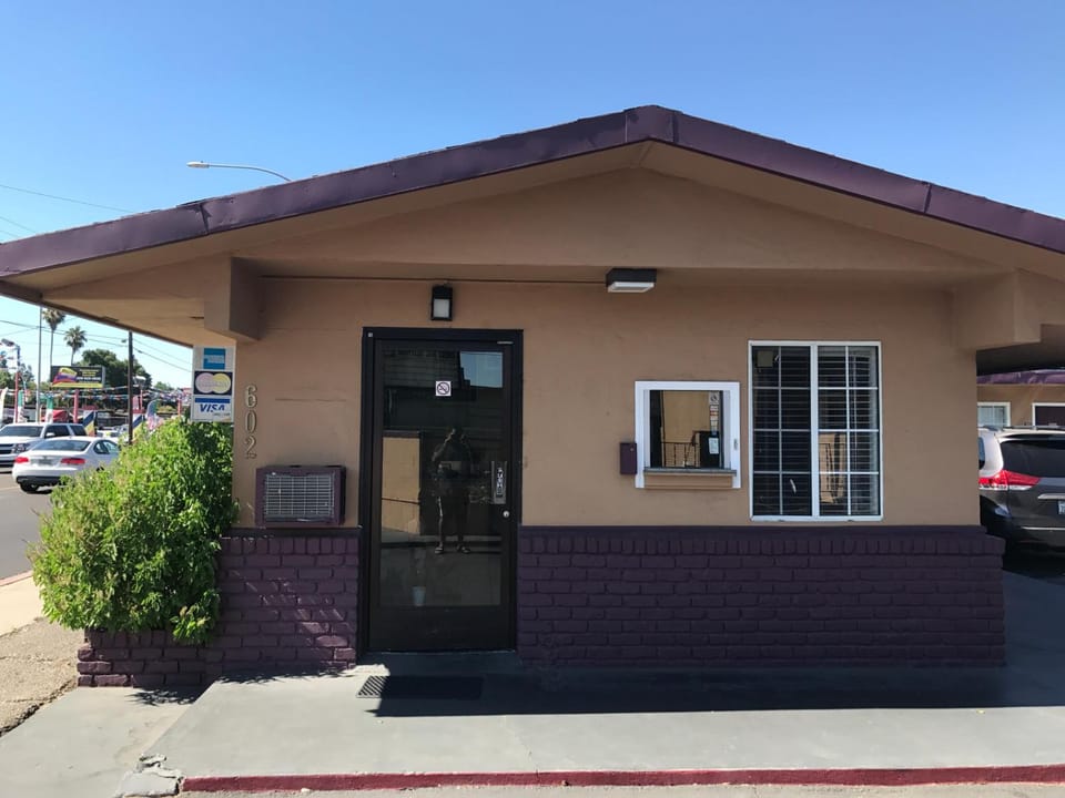 Economy Inn Motel in Modesto