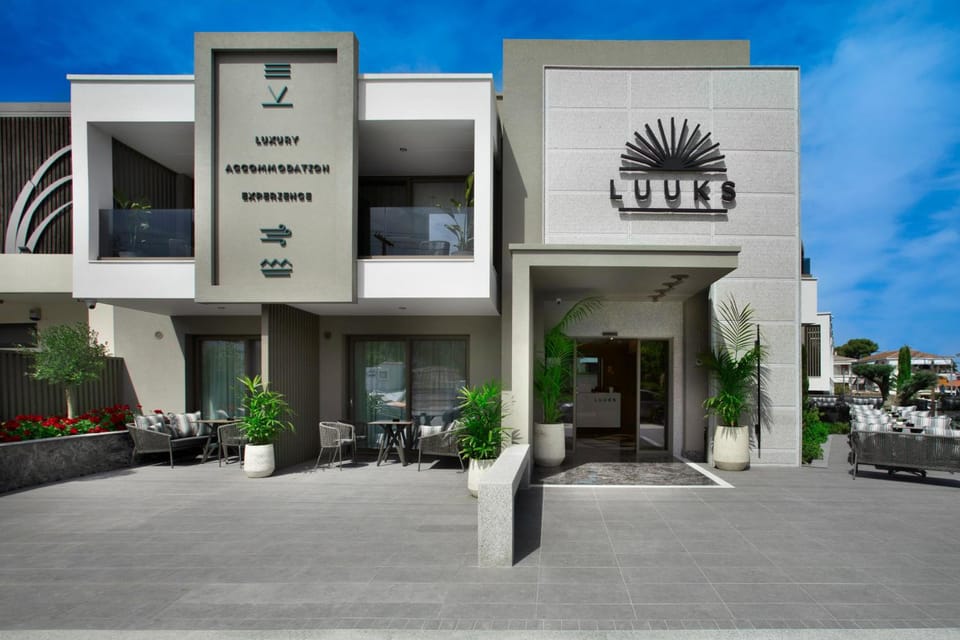 Luuks Luxury Accommodation Hotel in Chaniotis