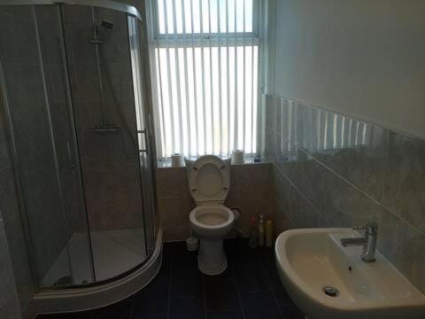 Double-bed (E1) close to Burnley city centre Hotel in Burnley