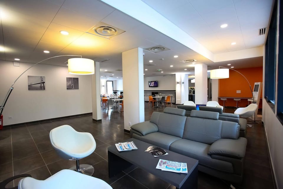 All Suites Appart Hôtel - Aéroport Paris-Orly Rungis Apartment hotel in Chevilly Larue