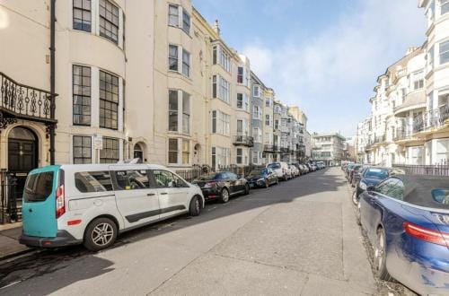 Madeira Guest House Hotel in Brighton