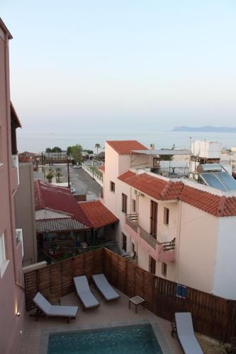 Mithos Premium Rooms Hotel in Agia Marina