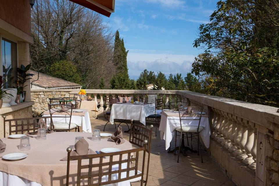 In Provence Hotel - Experience Authentique Hotel in Aix-en-Provence