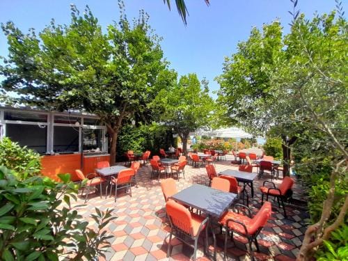Hotel Restaurant Univers Hotel in Montenegro