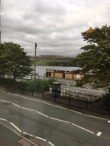Lake Lounge Rooms Hotel in Calderdale