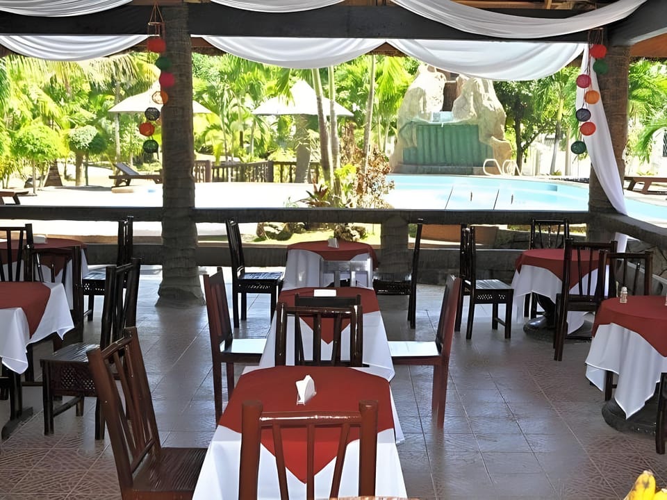 Coco Grove Nature Resort and Spa Resort in Central Visayas