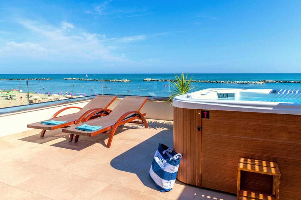 You & Me Beach Hotel - Adults Friendly Hotel in Emilia-Romagna