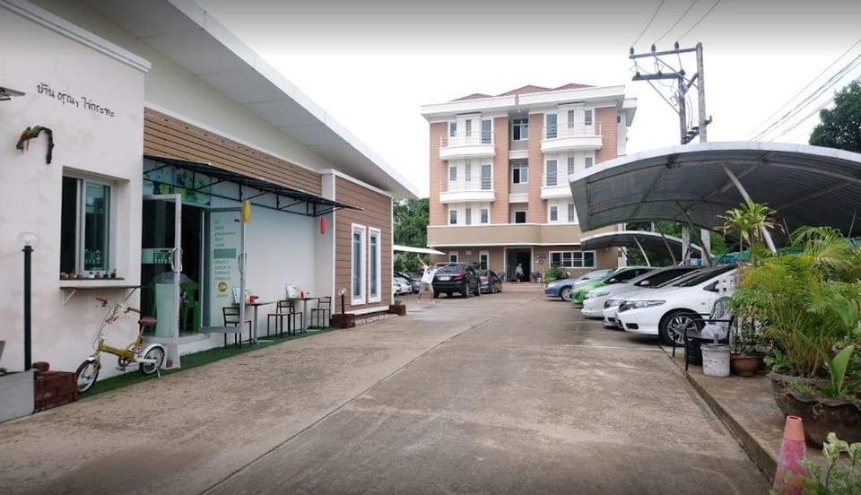 Sawitree Place Ubon Apartment hotel in Laos