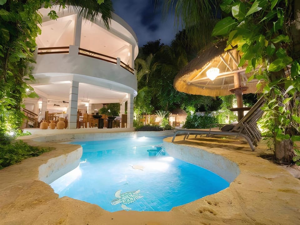 Hotel Hulku Hotel in Playa del Carmen