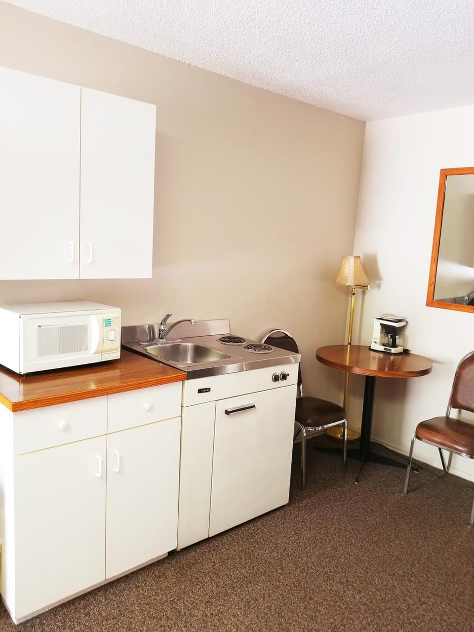 Prairie Oasis Tourist Complex Motel in Moose Jaw