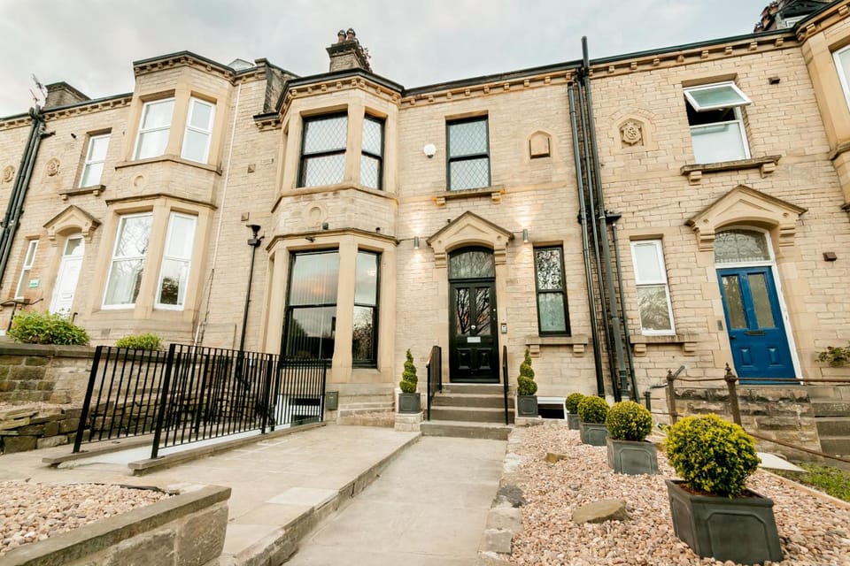 Townhouse No 12 Hotel in Huddersfield