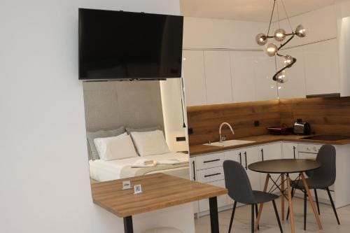 Paris-Irini Studios And Apartments Hotel in İzmir Province