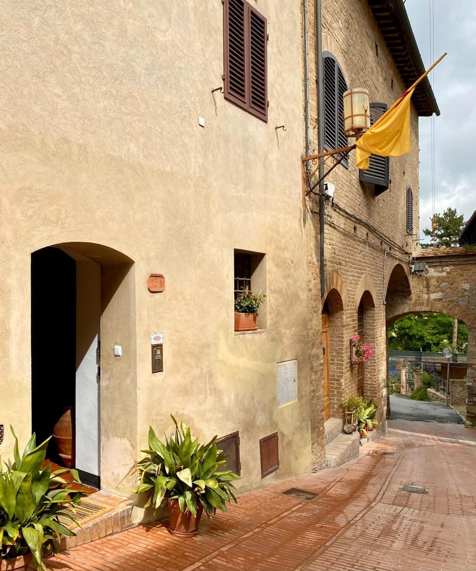Duccio Nacci Rooms- Guesthouse Hotel in San Gimignano