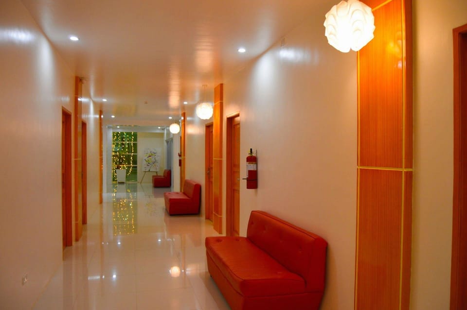 Cherry's CourtYard Hotel in Puerto Princesa
