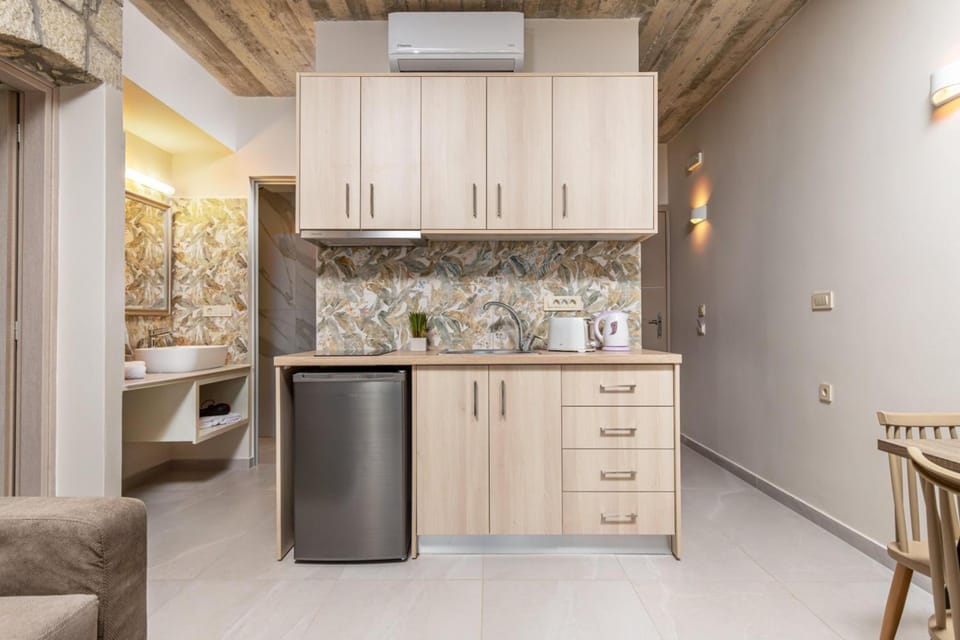 Achatis Apartments with sea view Hotel in Crete