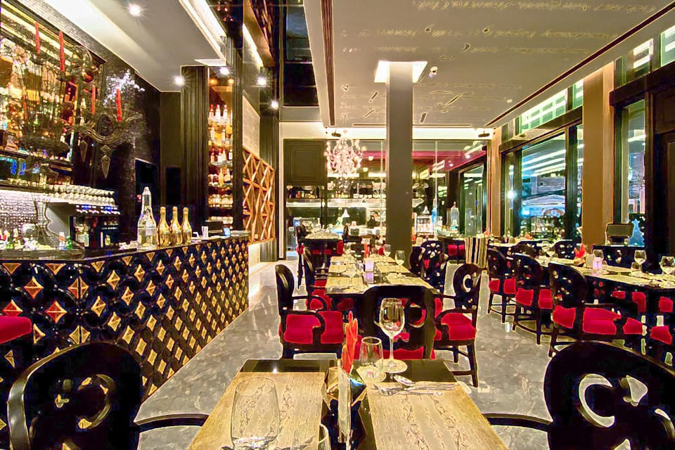 TSix5 Quarter Hotel in Pattaya City
