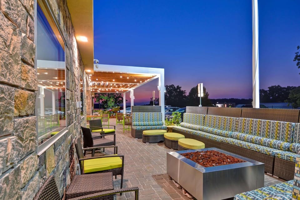 Home2 Suites by Hilton Hot Springs Hotel in Lake Hamilton