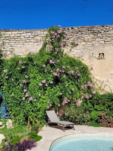 La Promenade Suite & Spa Hotel in Calvisson