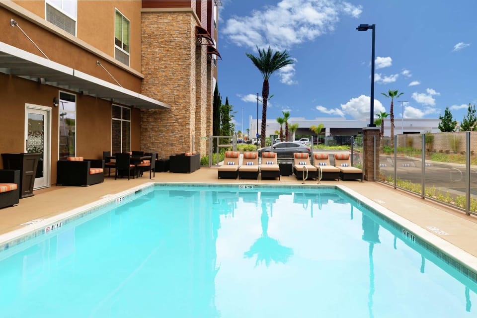 Hampton Inn & Suites Buena Park Hotel in La Mirada