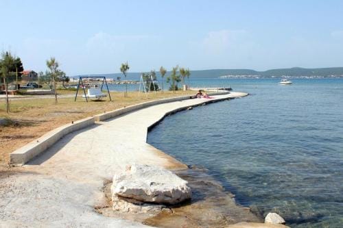 Triple Room Mrljane 327a Hotel in Šibenik-Knin County, Croatia