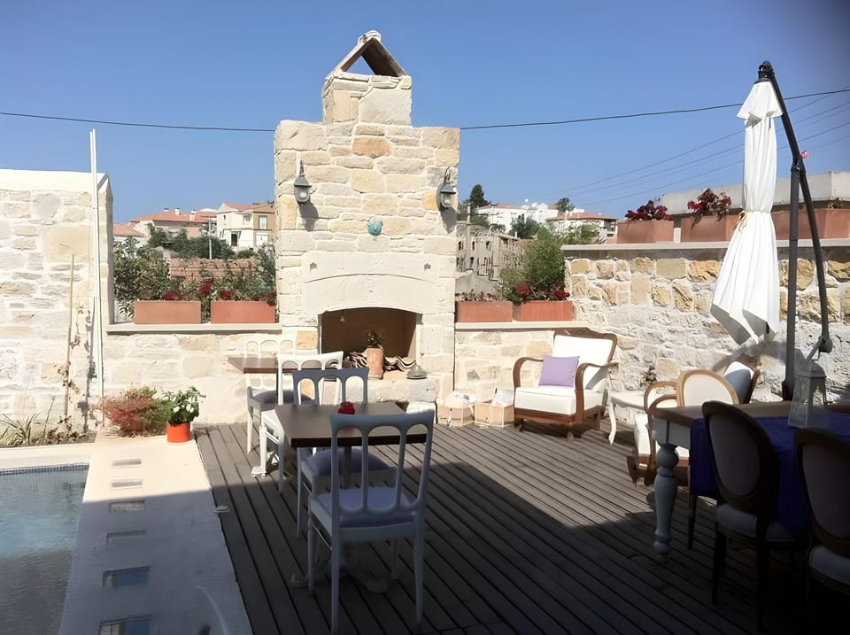 Eski Tas Hotel Hotel in Cesme