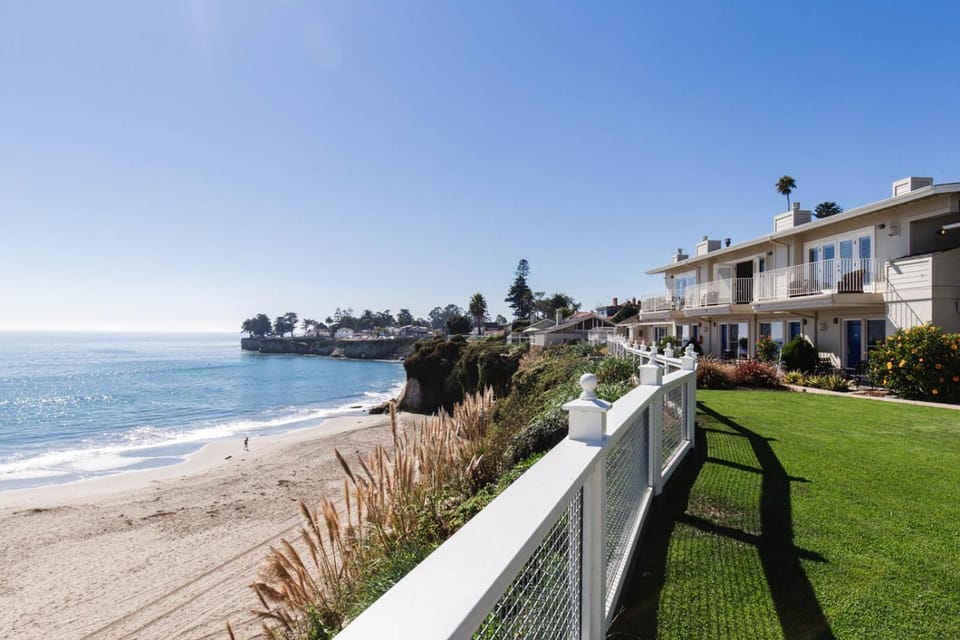 Sea & Sand Inn Hotel in Santa Cruz