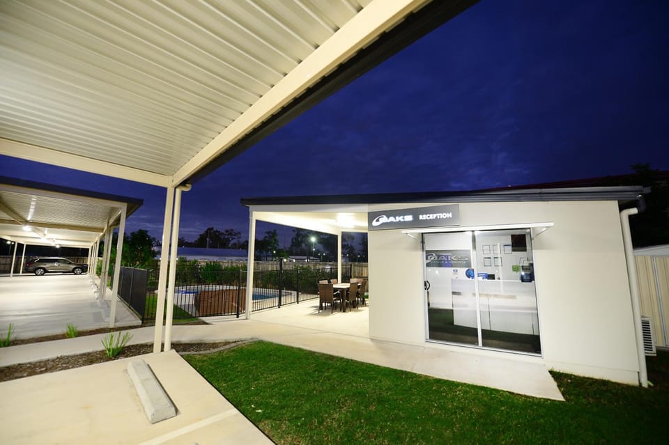 Oaks Middlemount Suites Apartment hotel in Queensland