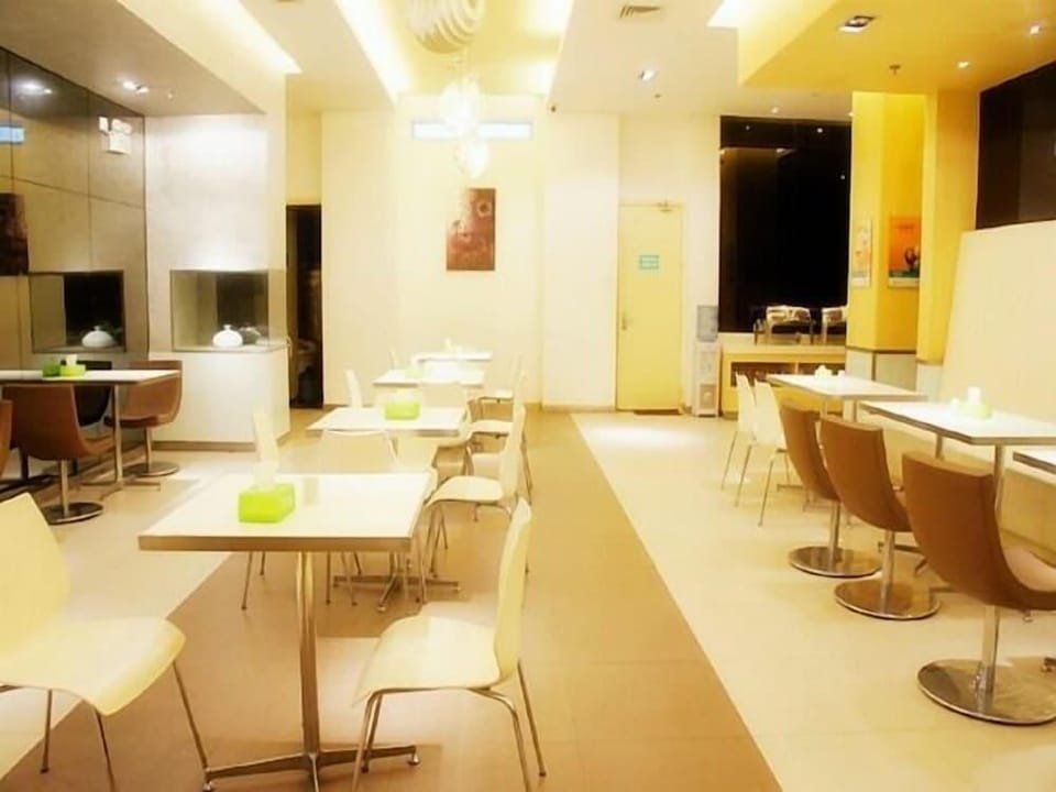 Jinjiang Inn Xiamen Jimei Xinglin Branch Hotel in Xiamen
