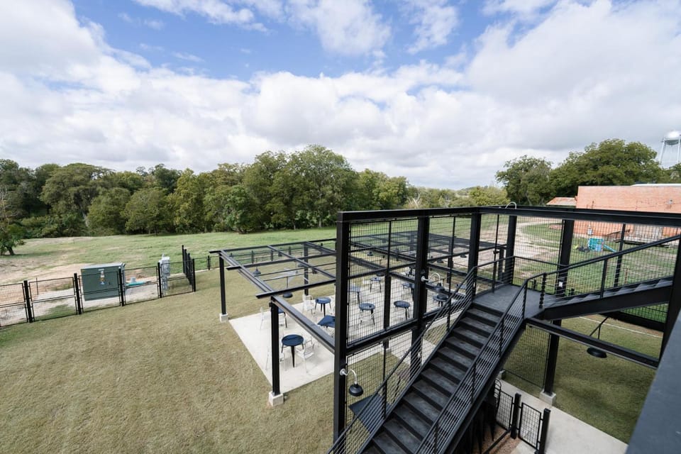 Western 1924 Luxury Lofts Hotel in San Marcos