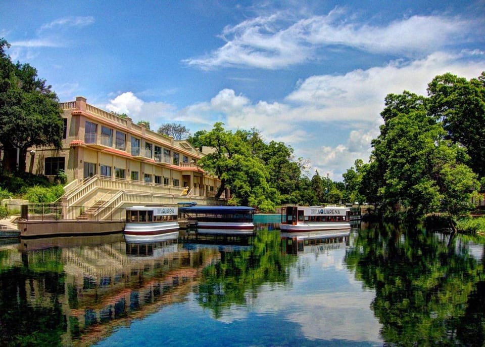 Western 1924 Luxury Lofts Hotel in San Marcos