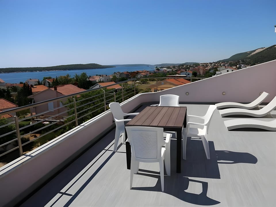Apartments Host Hotel in Lika-Senj County