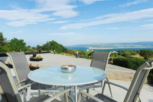 On the Rocks B&B Hotel in County Donegal