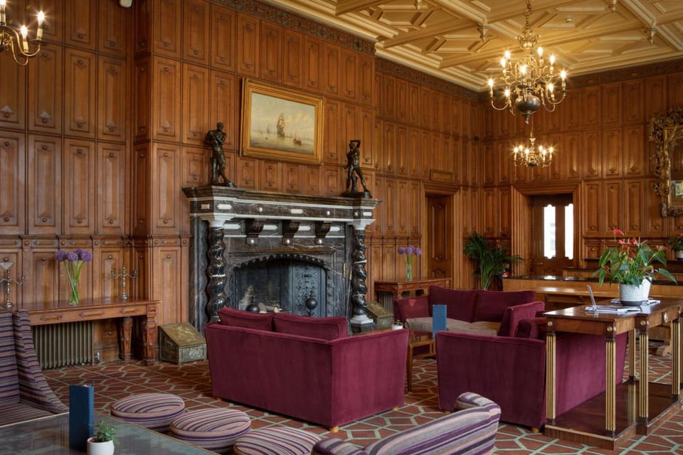 Bar/lounge