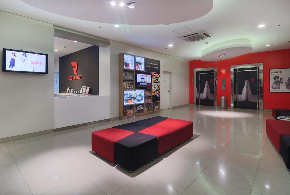 Red Planet Ortigas Hotel in Mandaluyong