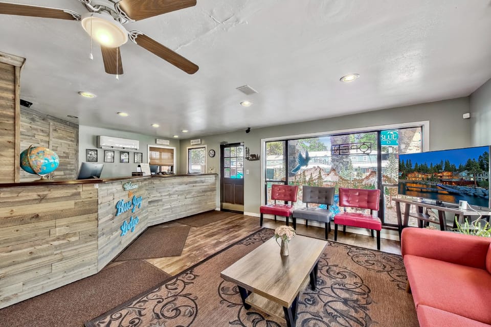 Blue Jay Lodge Hotel in Stateline